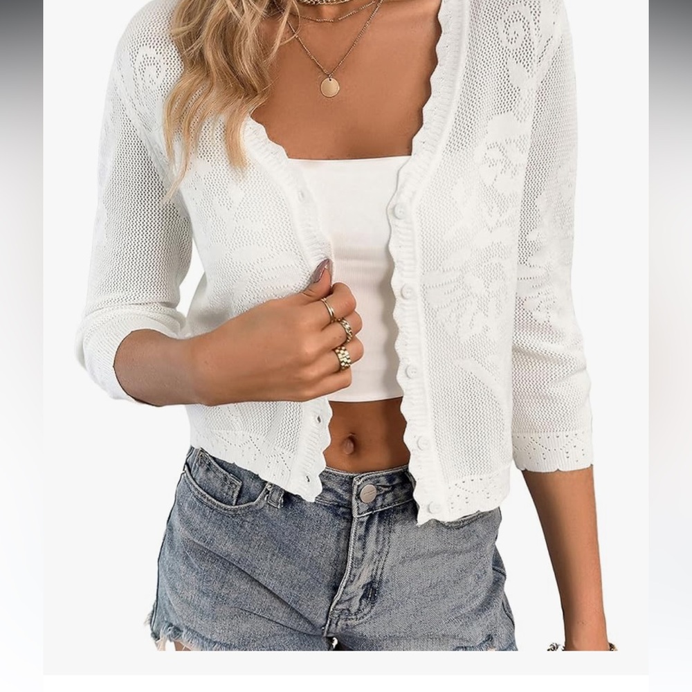 White scalloped edge Button-Up Cardigan shrug